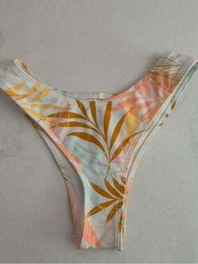 Target Multicoloured bikini bottoms with a tropical print size small